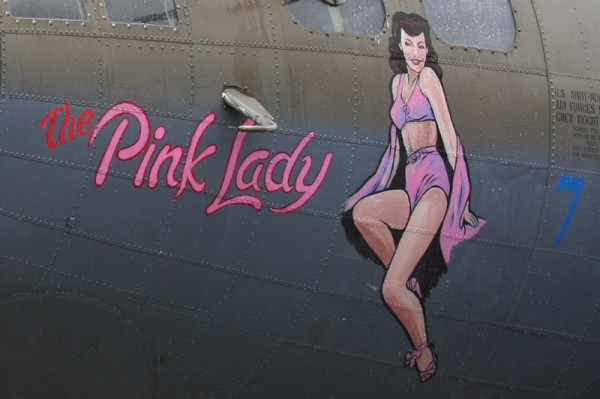 La Pink Lady du B17
Mots-clés: avion