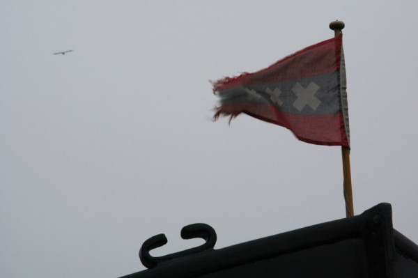 Les armoiries de la ville
(http://en.wikipedia.org/wiki/Flag_of_Amsterdam)
