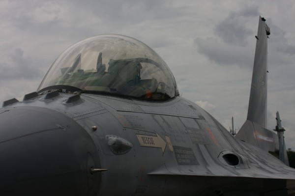 F16
