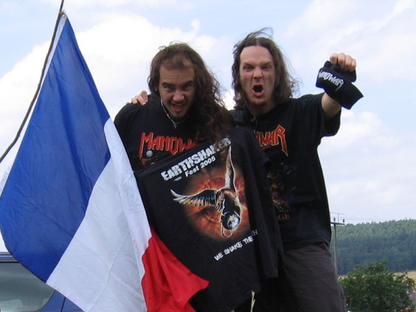 Denis et Dominique
Other bands play, Manowar kill ! Eartshaker Fest (Geiselwind 2005)
