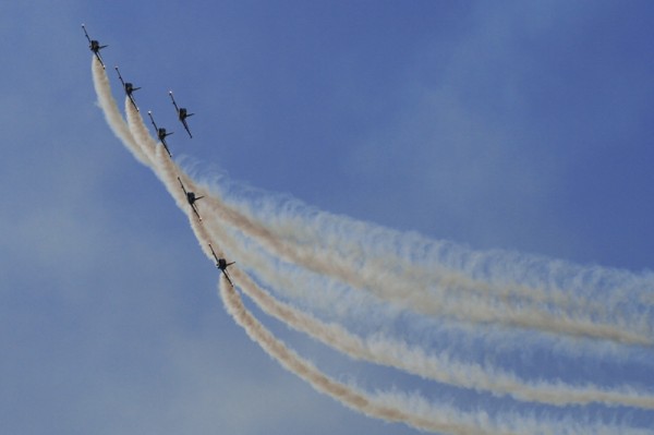 Patrouille Breitling
Mots-clés: avion formation fumée vol